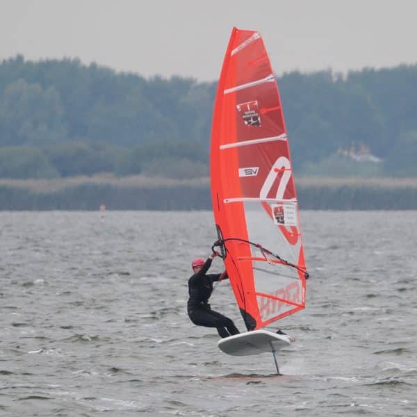 Severne Hyperlite 2026 action suus 3